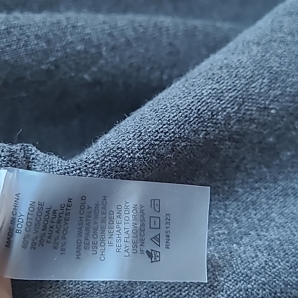 Vince Camuto Cardi w/Faux Fur Sleeves 2X NWT - Picture 6 of 6